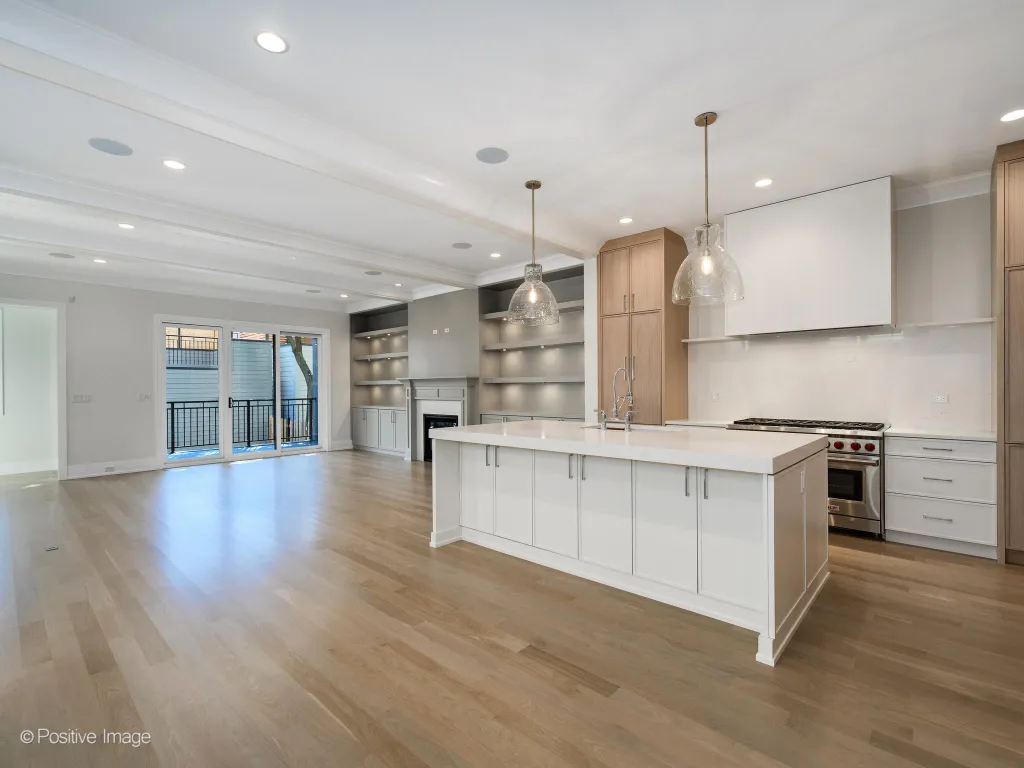 Picture of 4132 N. Claremont