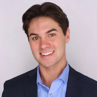 Portrait photograph of Baird & Warner Agent, Brady Sexson